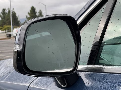 Certified 2025 Kia Sorento S image 57