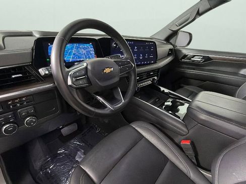 Used 2025 Chevrolet Tahoe LT AWD/4WD image 18