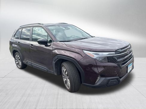 Used 2026 Subaru Forester Touring AWD/4WD image 4