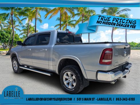 Used 2019 RAM 1500 Laramie AWD/4WD image 5