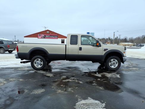 Used 2010 Ford F350 XLT image 7