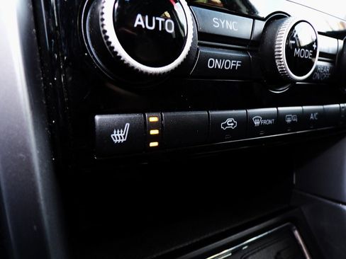 Used 2019 Subaru Ascent Premium image 22