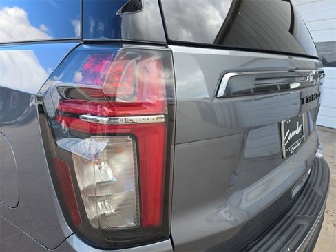 Used 2022 Chevrolet Tahoe Z71 w/ Z71 Off-Road Package image 31