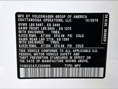 Used 2020 Volkswagen Atlas Cross Sport SE FWD image 34