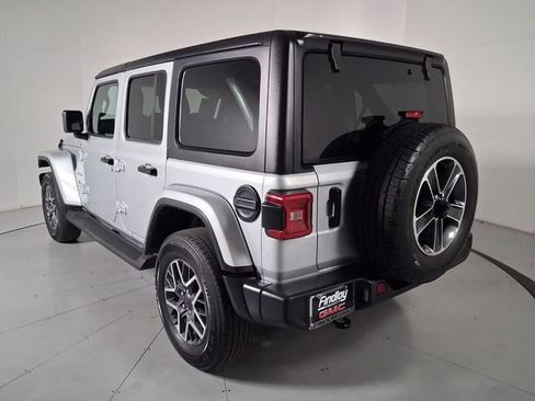 Used 2024 Jeep Wrangler Unlimited Sahara AWD/4WD image 6