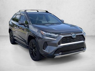 Used 2022 Toyota RAV4 SE w/ Convenience Package AWD/4WD video 3