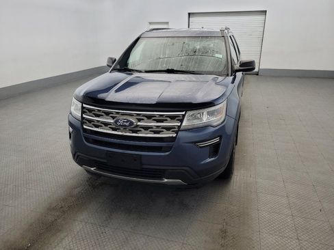 Used 2018 Ford Explorer XLT AWD/4WD image 15