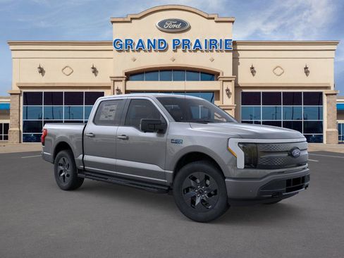 New 2025 Ford F150 Lightning Flash image 7