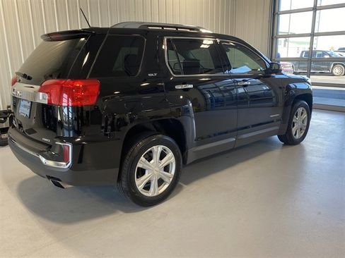 Used 2017 GMC Terrain SLT w/ Open Road Package image 3