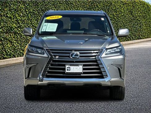 Used 2016 Lexus LX 570 4WD w/ Luxury Package image 9