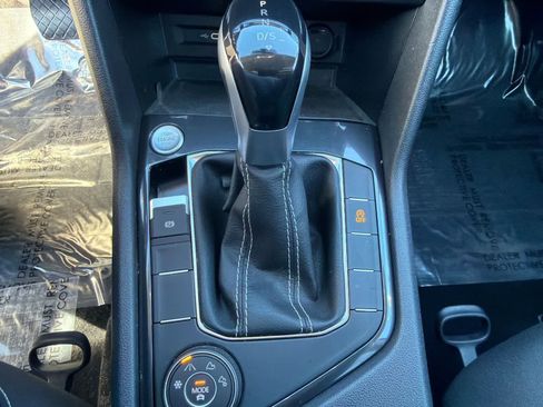 Used 2023 Volkswagen Tiguan S image 16