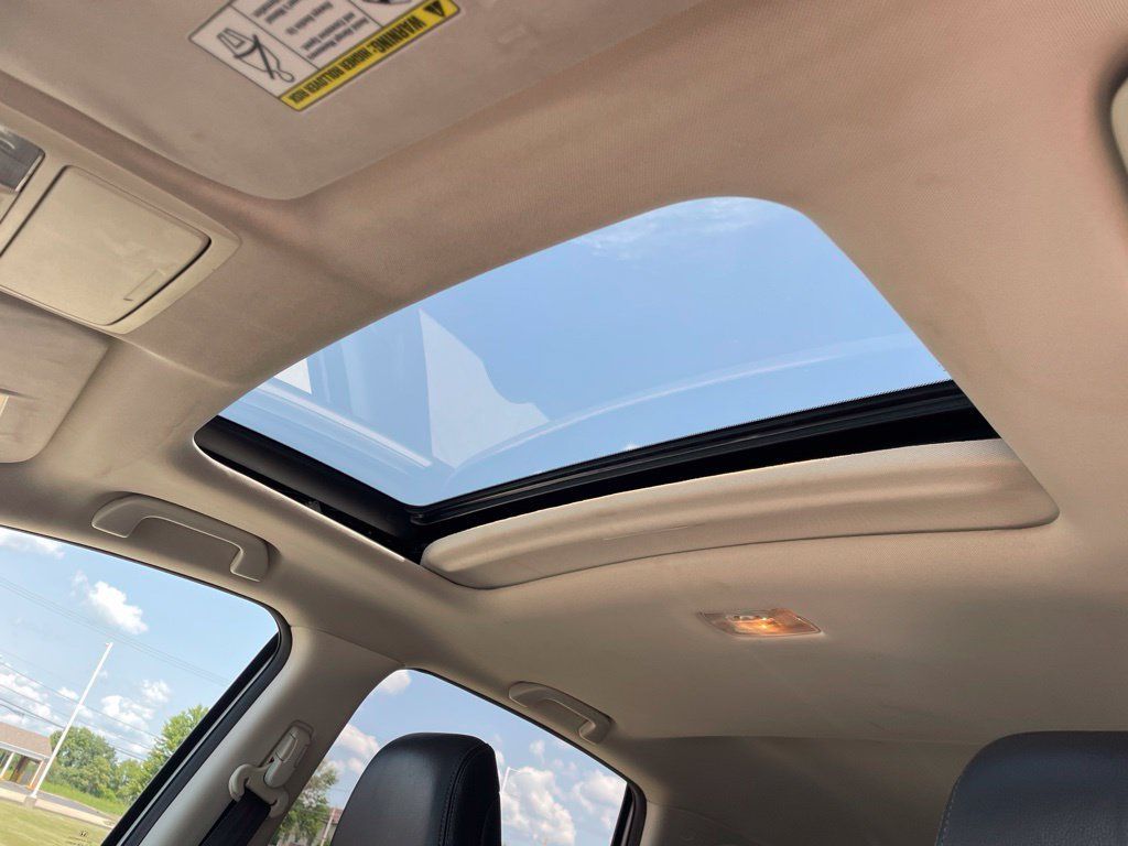 Used 2016 Honda CR-V EX-L image 10