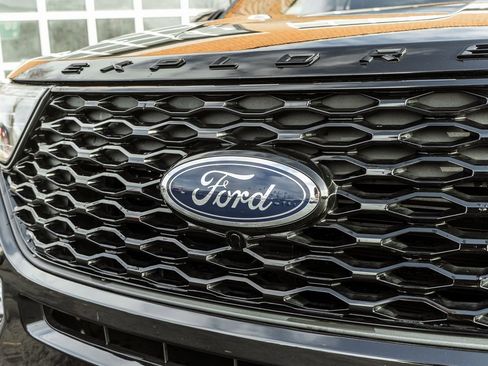 Used 2022 Ford Explorer ST w/ ST Street Pack image 50