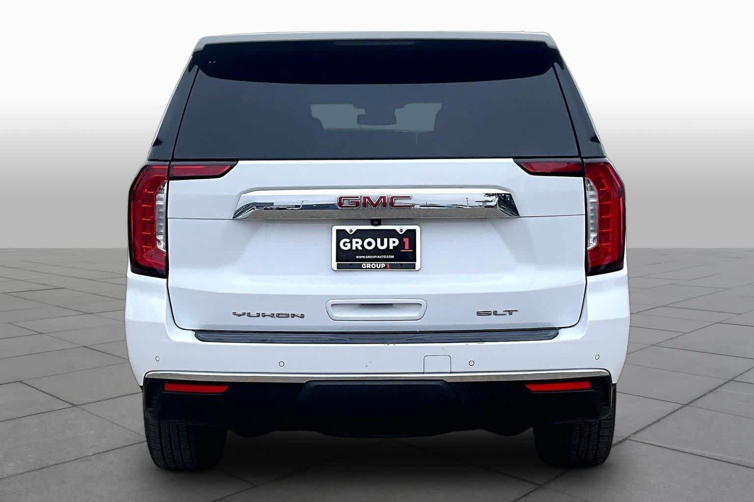 Used 2024 GMC Yukon SLT RWD image 5