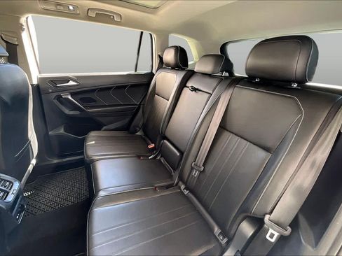 Used 2022 Volkswagen Tiguan SE AWD/4WD image 20