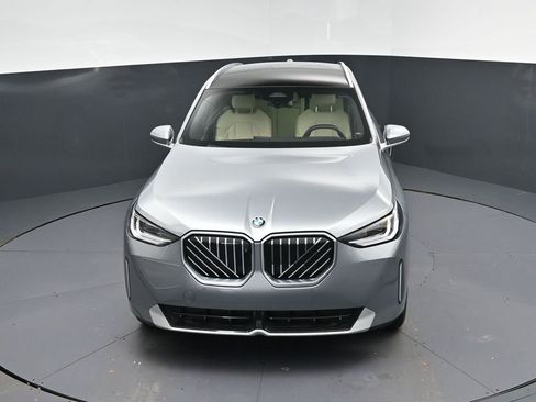 Used 2025 BMW X3 xDrive30i w/ Premium Package image 39