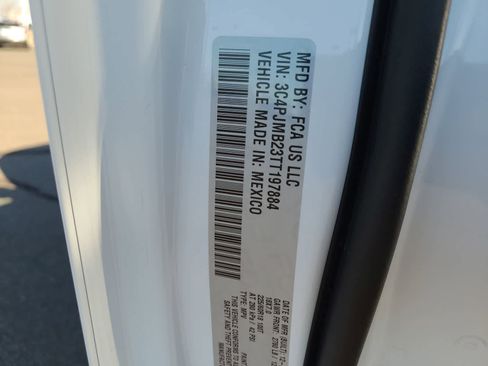 New 2026 Jeep Cherokee Limited image 29