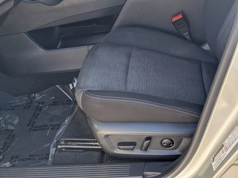 Certified 2023 Nissan Rogue SV image 20