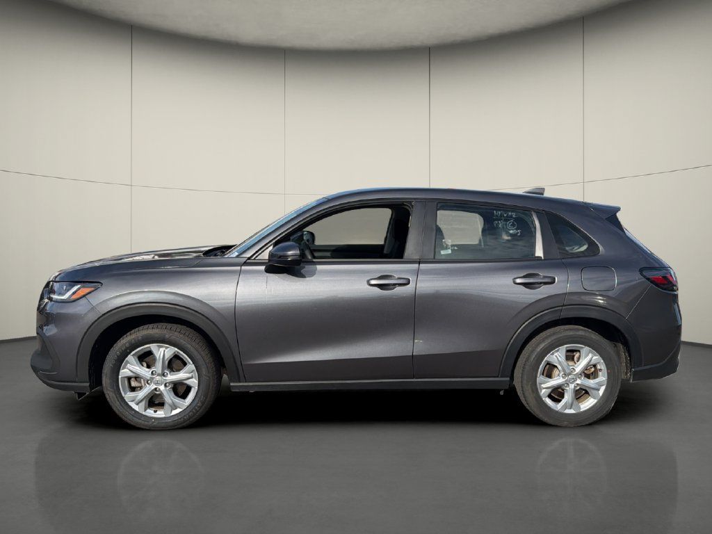Used 2025 Honda HR-V LX image 4