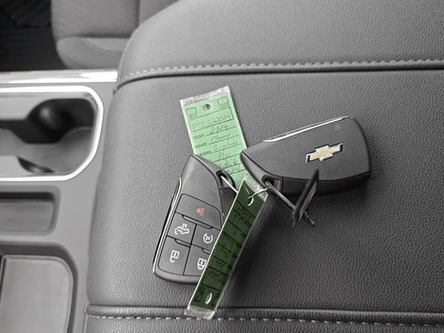 Certified 2026 Chevrolet Silverado 1500 LT image 30