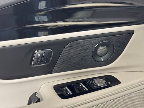 New 2026 Lincoln Nautilus Reserve image 18