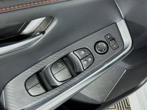 New 2025 Nissan Sentra SR image 18