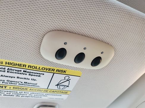 Used 2011 Ford Escape Limited w/ 302A Rapid Spec Order Code image 23