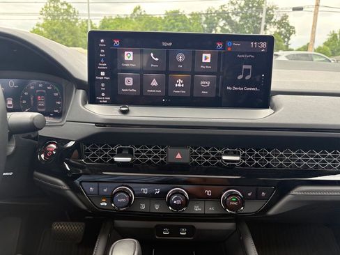Used 2023 Honda Accord Touring image 8