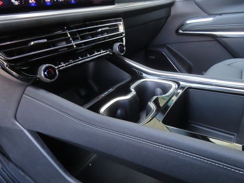 New 2026 Chevrolet Traverse LT w/ Enhanced Driving Package image 6