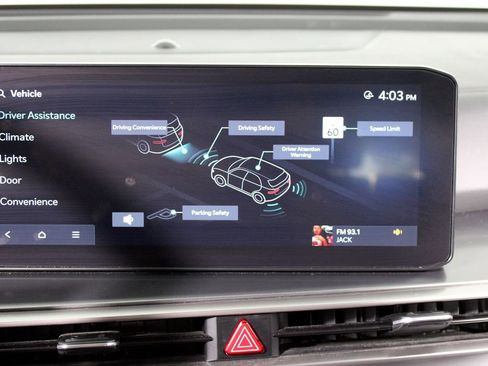 Used 2024 Kia Sorento S image 22