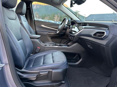 Used 2023 Chevrolet Bolt EUV Premier w/ Sun & Sound Package image 12