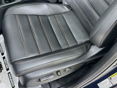 Used 2025 Honda CR-V Sport Touring image 19
