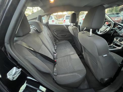 Used 2019 Ford Fiesta SE image 7