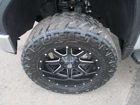 Used 2022 GMC Sierra 1500 SLT image 14