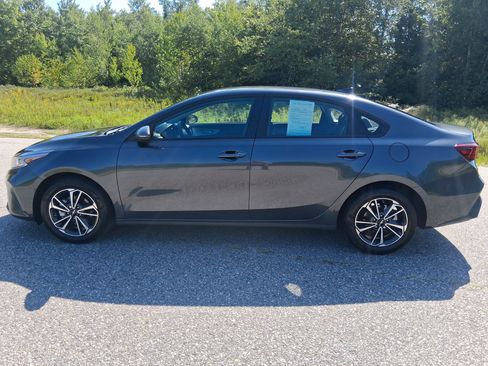 Certified 2024 Kia Forte LXS w/ LXS Technology Package FWD image 8