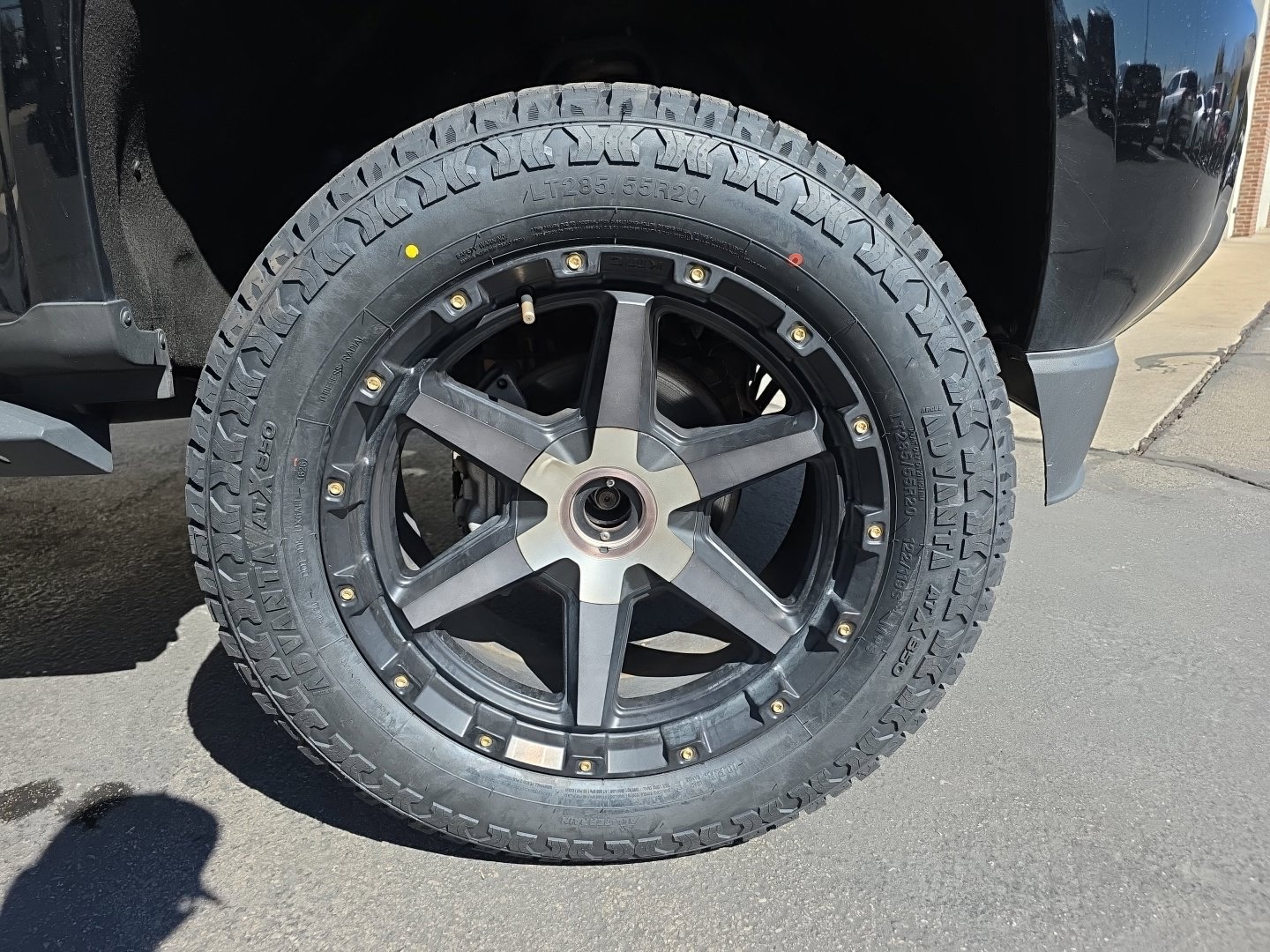 Used 2020 GMC Canyon SLE w/ Elevation Edition AWD/4WD image 34