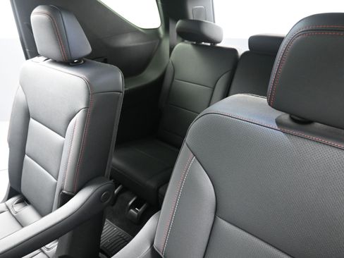 New 2026 Chevrolet Traverse Z71 w/ Driver Confidence Package image 34