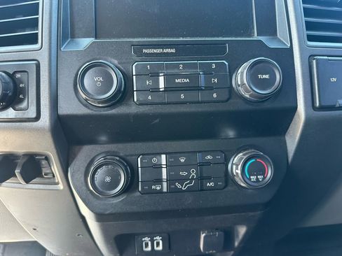 Used 2019 Ford F250 XL w/ Power Equipment Group AWD/4WD image 40