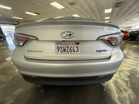 Used 2016 Hyundai Sonata SE FWD image 5
