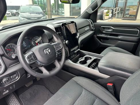 Used 2025 RAM 1500 Big Horn AWD/4WD image 10