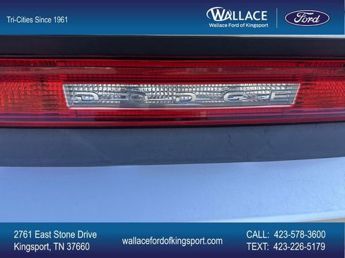 Used 2010 Dodge Challenger SE RWD image 6