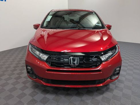 New 2026 Honda Odyssey Touring image 9