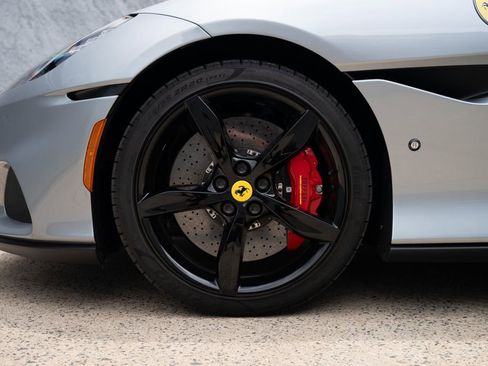 Used 2022 Ferrari Portofino M RWD image 18