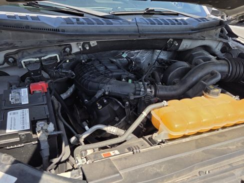 Used 2016 Ford F150 XLT RWD image 22