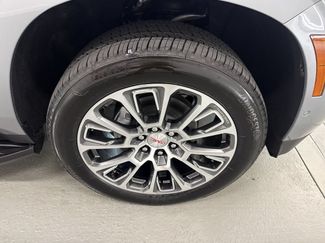 New 2026 GMC Yukon XL Denali w/ LPO, Floor Liner Package RWD video 4
