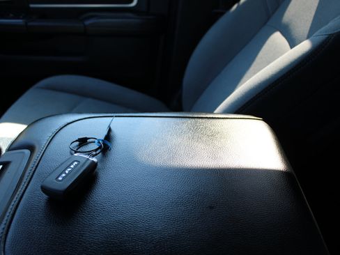 Used 2024 RAM 4500 SLT w/ Quick Order Package 2YG SLT image 26