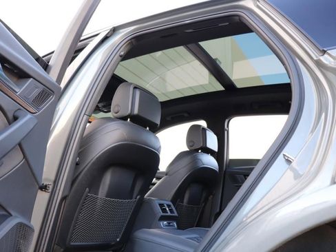 Used 2023 Audi SQ5 Premium Plus w/ Premium Plus Package image 39