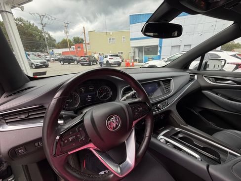Used 2023 Buick Enclave Essence AWD/4WD image 22