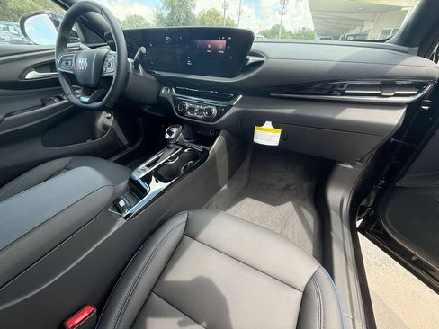 New 2026 Buick Envista Sport Touring w/ Convenience I Package FWD image 32