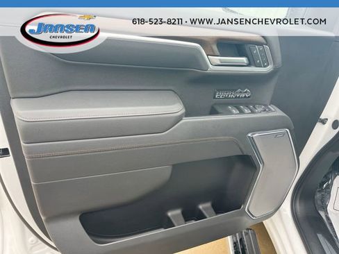 Used 2025 Chevrolet Silverado 1500 High Country w/ Technology Package AWD/4WD image 22
